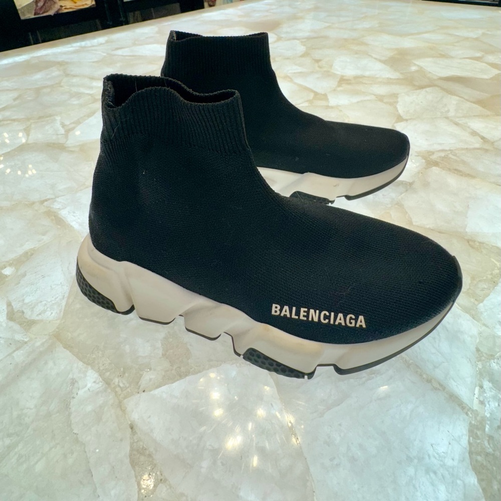 BALENCIAGA Speed High-Top Sneakers
Like New shoes - Picture 2 of 11